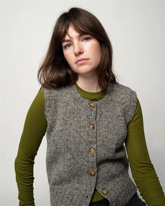 LANGØ VEST fra Kit Couture